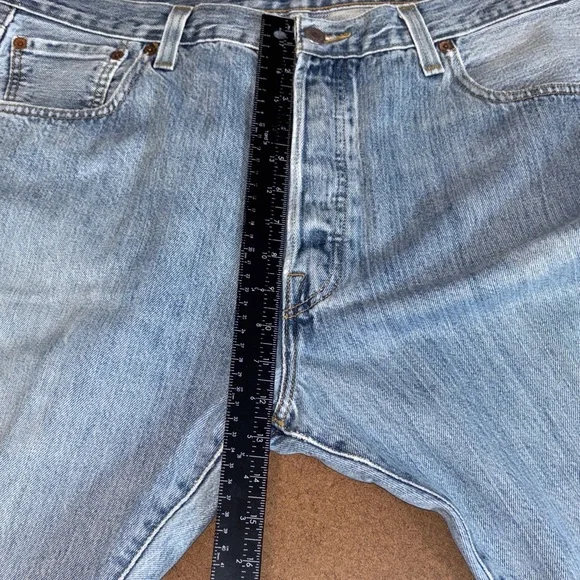 Levi's 501 Men's Straight Jeans in Medium Blue 40x34 - Picture 9 of 14